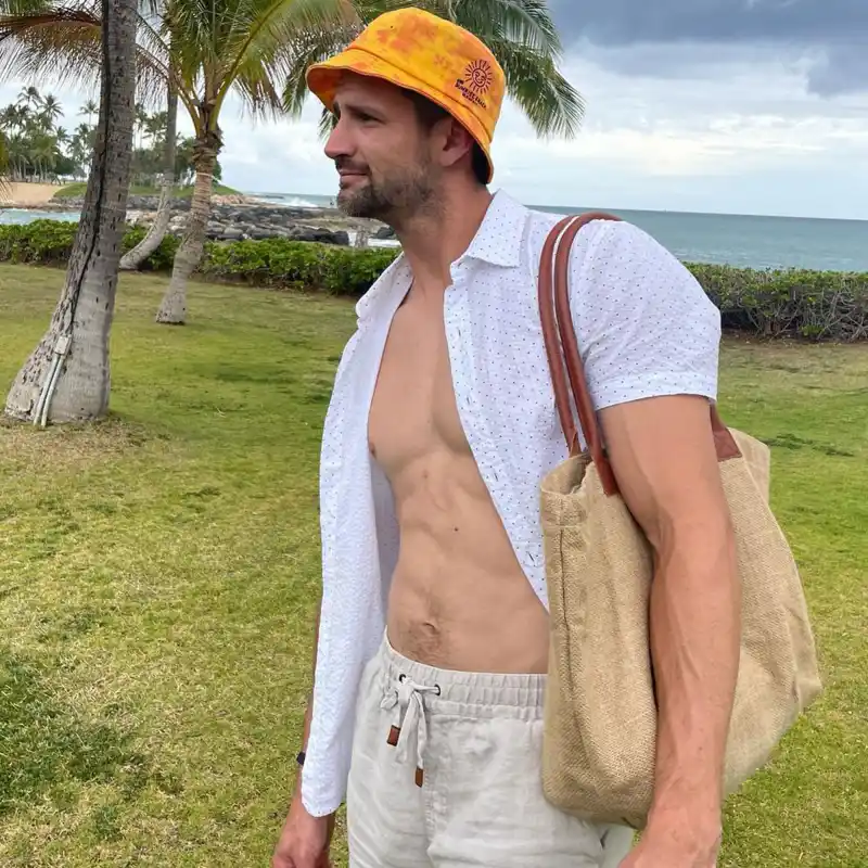 Slide Update: James Lafferty and Alexandra Park