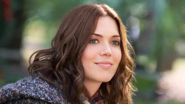 Stars You Forgot Starred Hallmark Channel Movies Mandy Moore