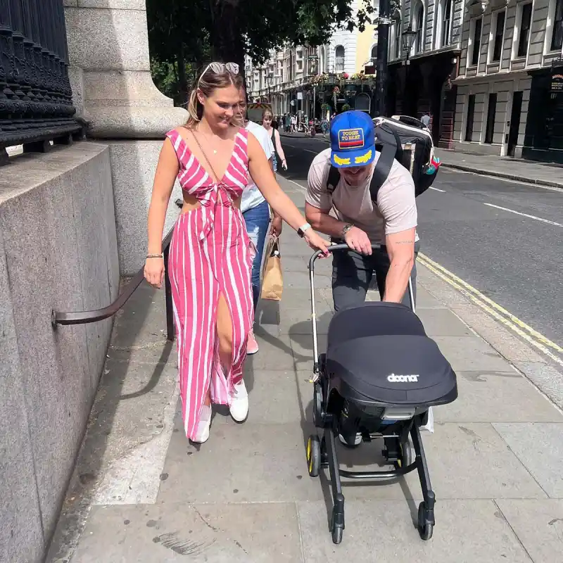 Stephen Amell Wife Cassandra Jean Amells Ups Downs Through Years