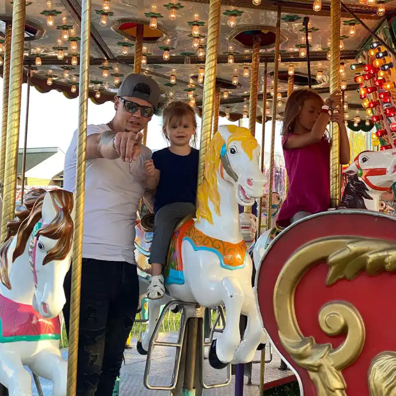 'Teen Mom' Cuties! Tyler Baltierra, Catelynn Lowell's Sweetest Family Pics