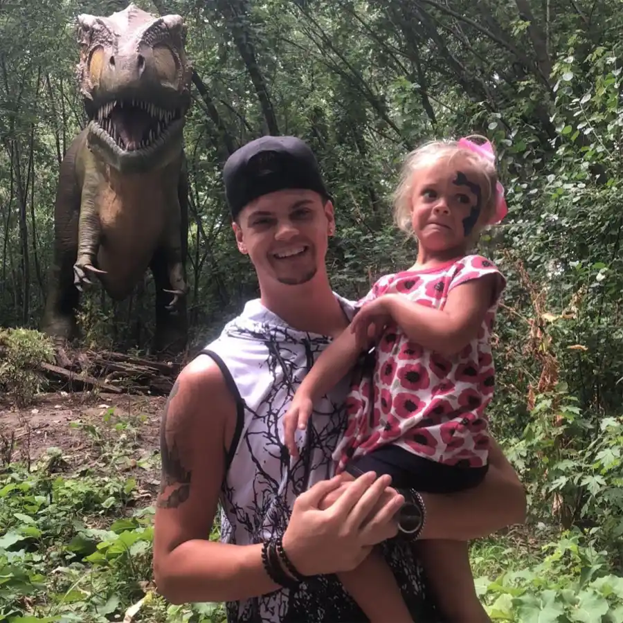 'Teen Mom' Cuties! Tyler Baltierra, Catelynn Lowell's Sweetest Family Pics