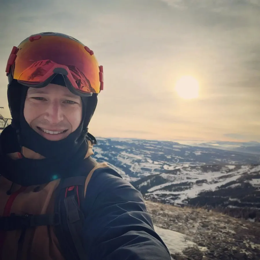 Who Is Jeremy Hartwell 5 Things to Know Amid Love Is Blind Lawsuit