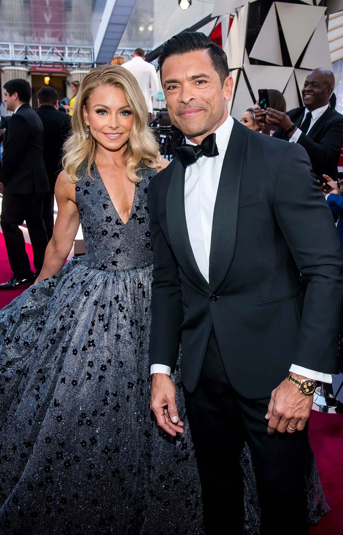 Why Kelly Ripa Is So Glad Theres a Topless Photo Her Her Honeymoon