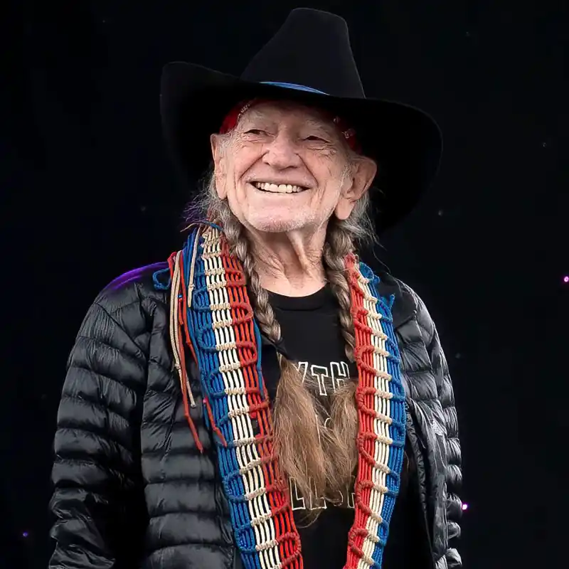Willie Nelson, Country Music Icon, Dies at TKAGE