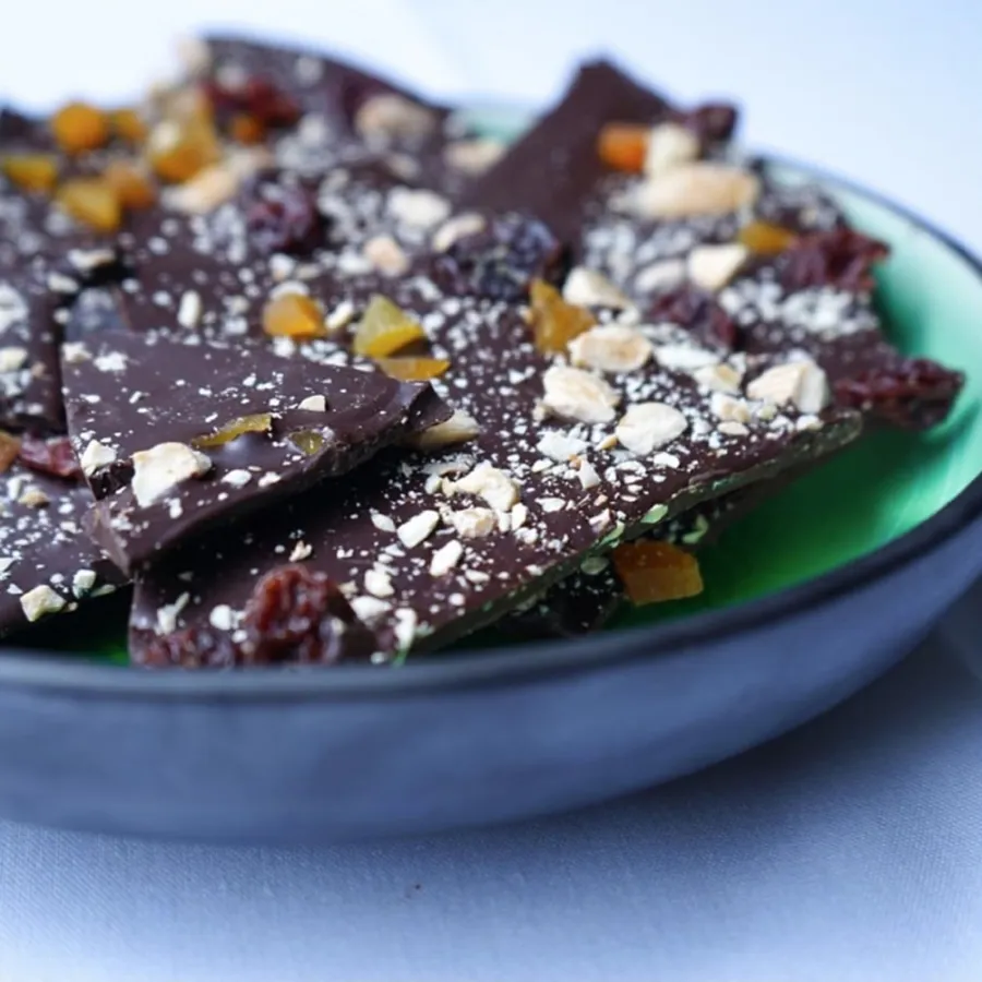 Buzzzz-o-Meter: Warner Bros. Studio Tour and More