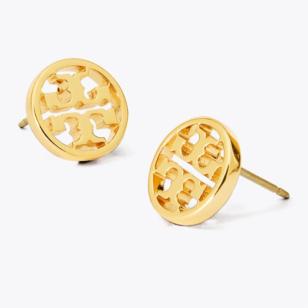 gifts-for-women-in-60s-tory-burch-earrings