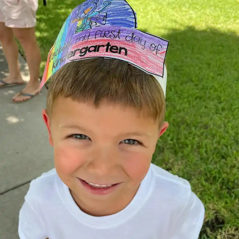 04 Bachelor Catherine Giudici Savoring Milestones With Son Samuel While Walking Him to Kindergarten