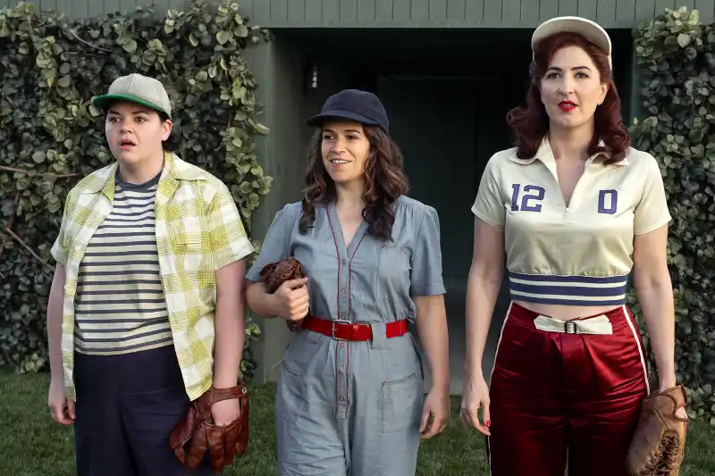 Abbi Jacobson Teases 'A League of Their Own' Season 2 03