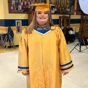 Alana 'Honey Boo Boo' Thompson Is All Grown Up In Her Senior Class Pics: You've Come So 'Far' Against 'All Odds'