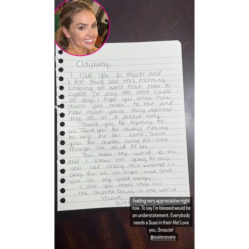 Bachelor Clayton Echard Shares Glimpse of Sweet Love Note From Girlfriend Susie Evans 5
