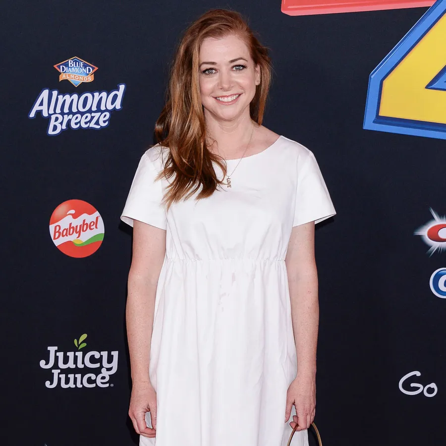 Celebrities Who Opted Natural Childbirth Hilary Duff Gisele Bundchen More Alyson Hannigan