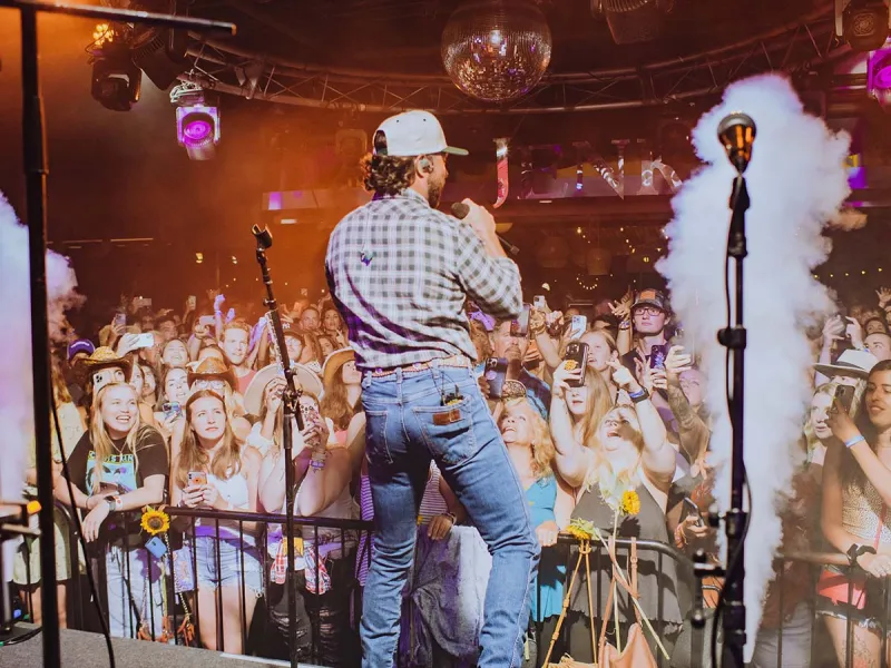 Chris Lane Details Hardest Week Tour Ahead Baby No 2 With Lauren