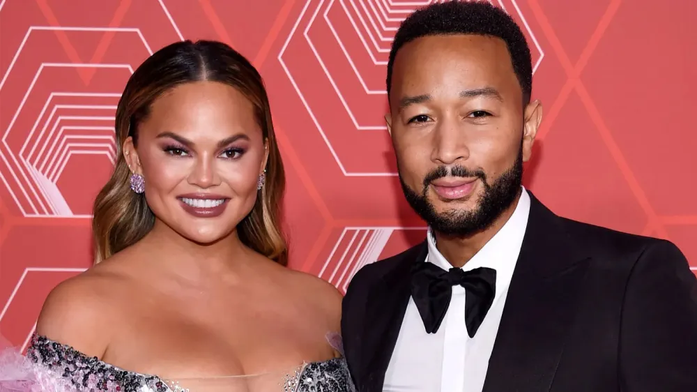 Chrissy Teigens Most Honest Quotes About Her Fertility Journey Struggles Conceive