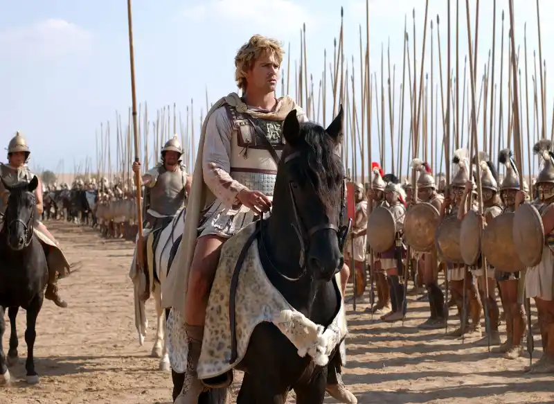 Celebrity Equestrians See Kaley Cuoco Prince William Mary-Kate Olsen and More Stars Riding Horses