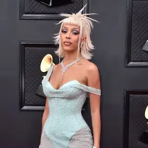Doja Cat Slams Critics After Shaving Her Head and Eyebrows