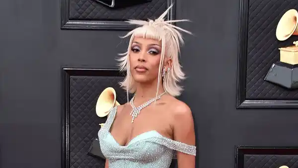 Doja Cat Slams Critics After Shaving Her Head and Eyebrows