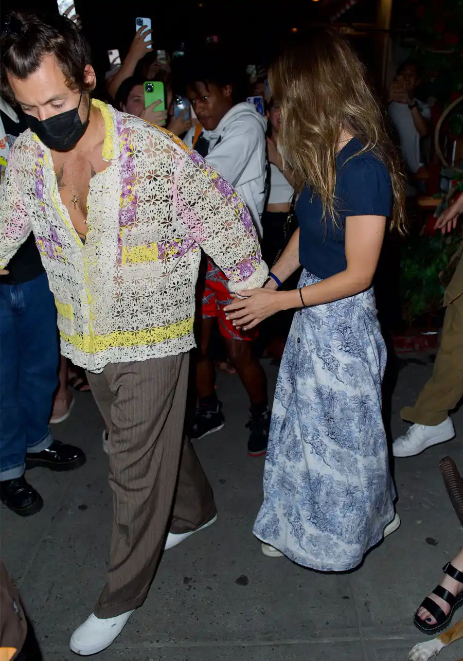 Big City Love! Harry Styles and Olivia Wilde Hold Hands on NYC Date Night