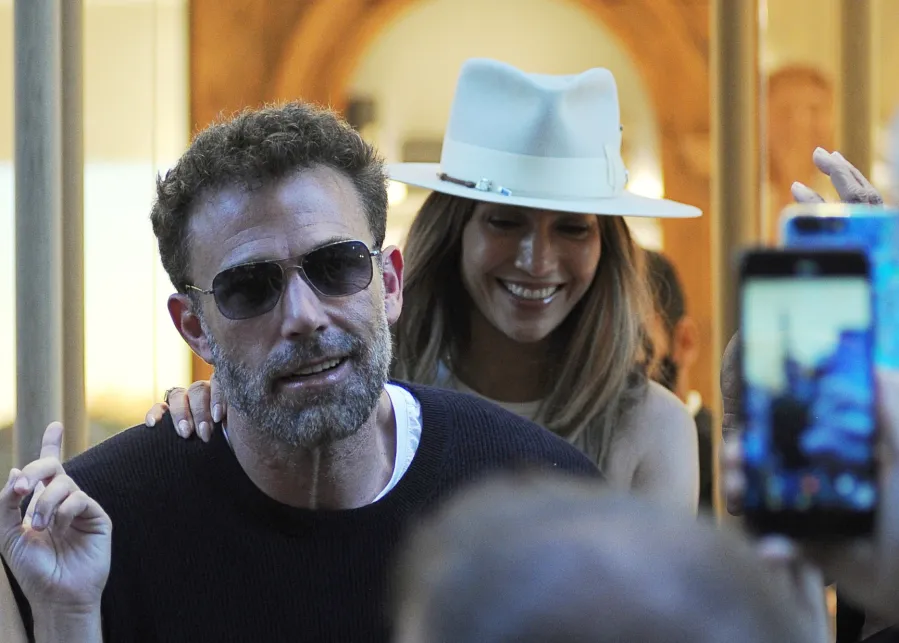 Jennifer Lopez and Ben Affleck Enjoy 2nd Honeymoon: Photo Album