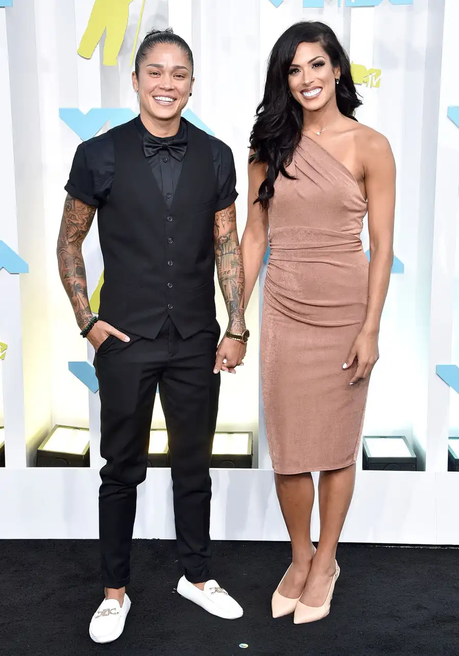 Joe and Melissa Gorga, Kane and Katelyn Brown and More Celebs Pack on the PDA at the 2022 MTV VMAs