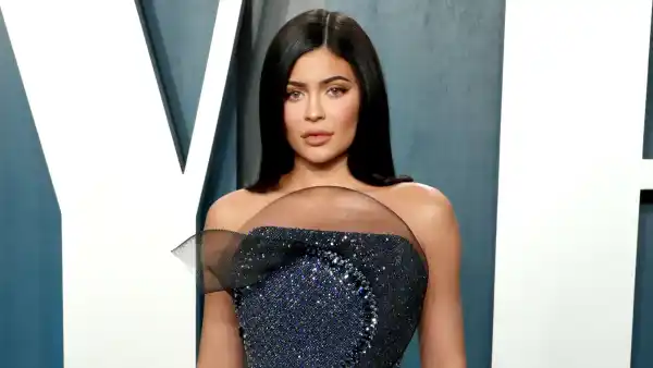 Kylie Jenner Whispers Her 7 Month Old Son Name Into Lucky Fan Ear