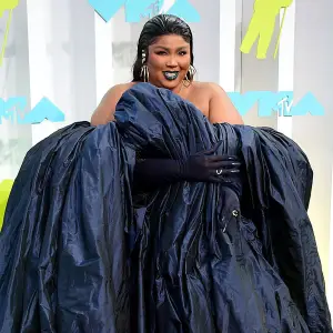 Lizzo Red Carpet MTV Movie TV Awards 2022