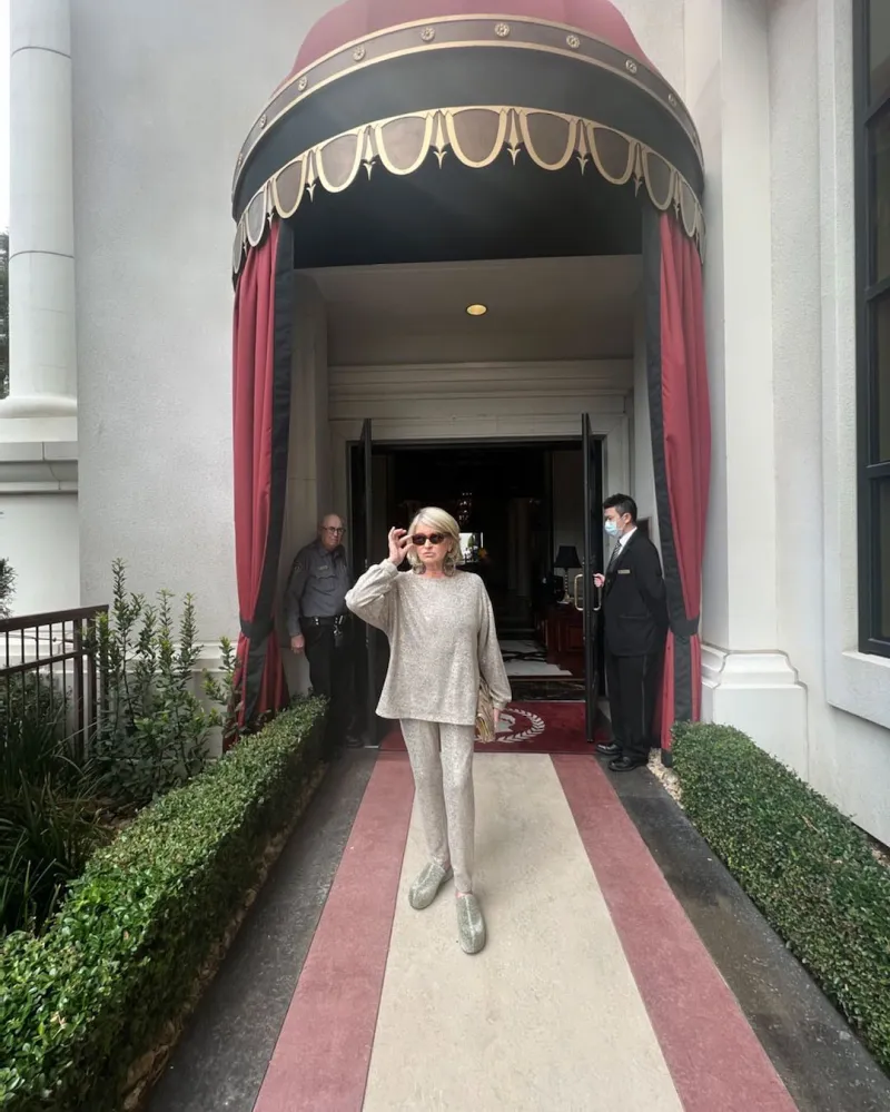 Martha Stewart Rocks Sparkly Lounge Set