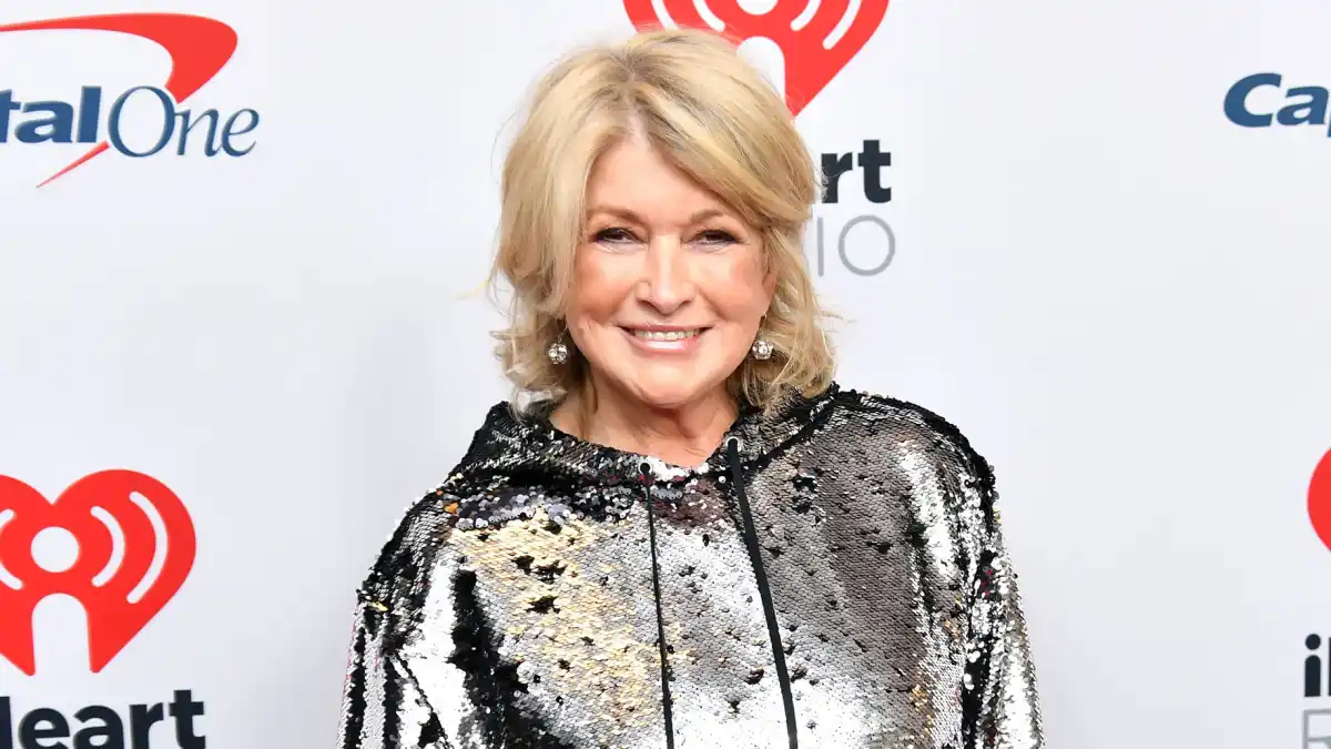 Martha Stewart Rocks Sparkly Lounge Set