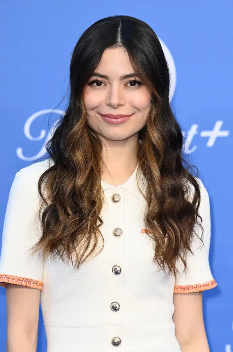 Miranda Cosgrove Bio