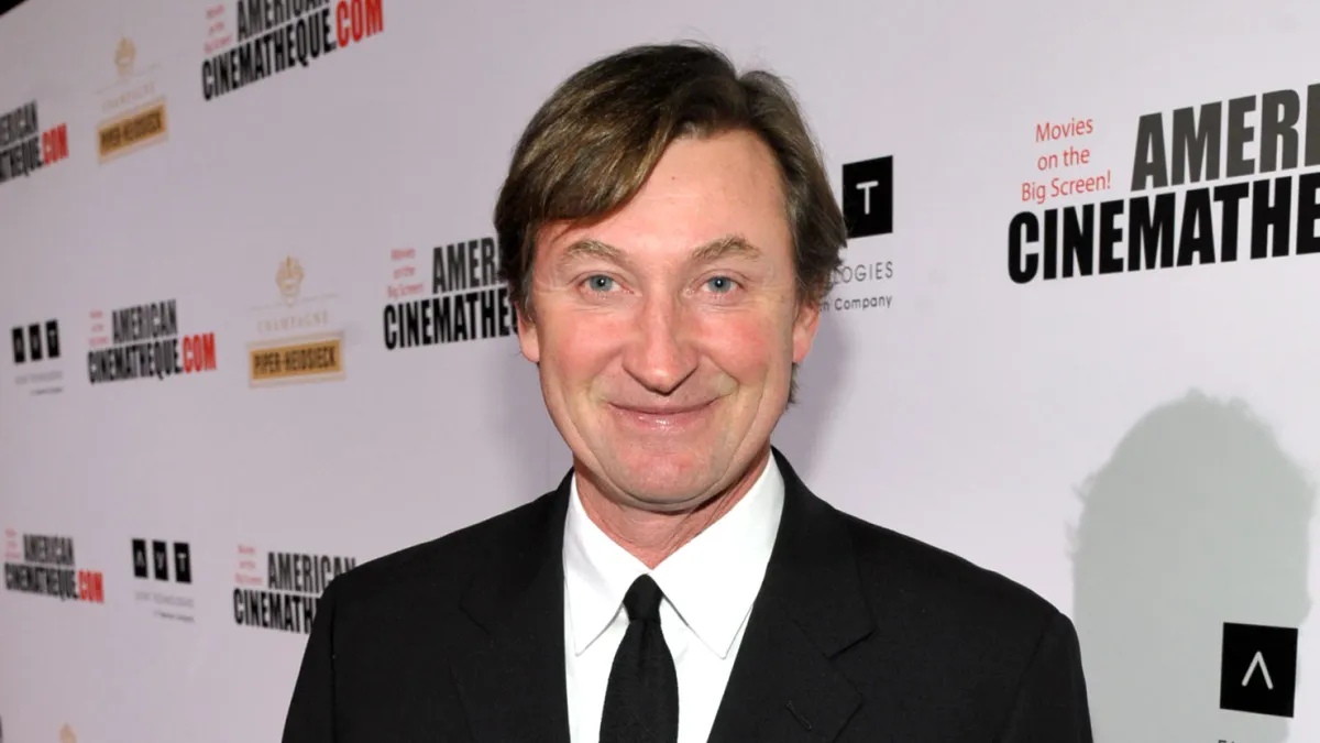 NHL Icon Wayne Gretzky Accused of Lying About Weight Loss Gum in $10 Million Lawsuit