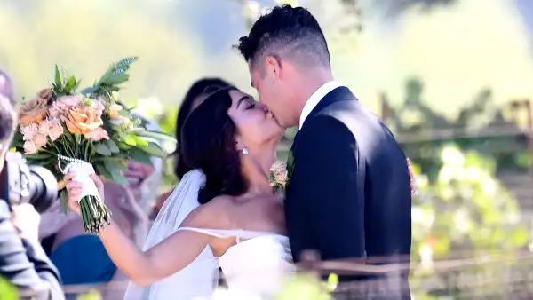 Sarah Hyland and Wells Adams' Wedding Photo Album