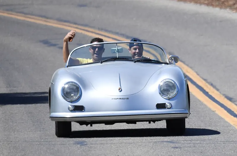 Sarah Hyland and Wells Adams' Wedding Photo Album