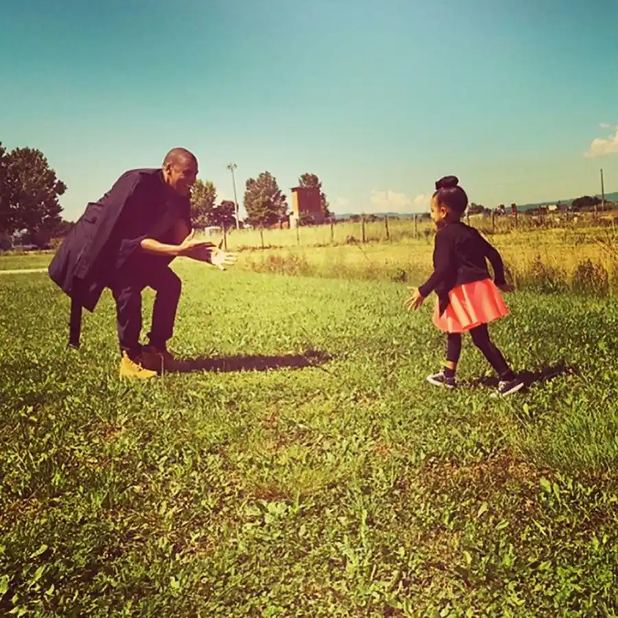 See Beyonce Jay Z Rare Family Photos With 3 Kids