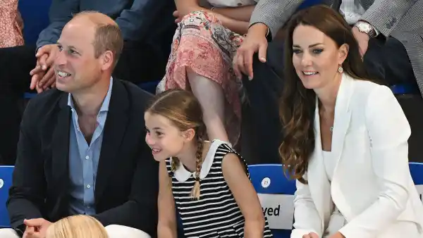 Sports Fan Princess Charlotte Joins Parents Commonwealth Games Photos