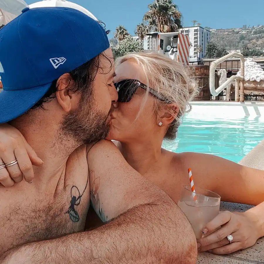 Stars Snacking Poolside See Celebrities Eating by the Water