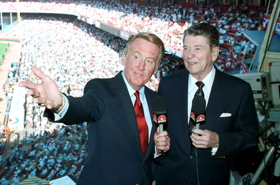 Vin Scully Dead at 94: 5 Things to Know About the Longtime Los Angeles Dodgers Sportscaster