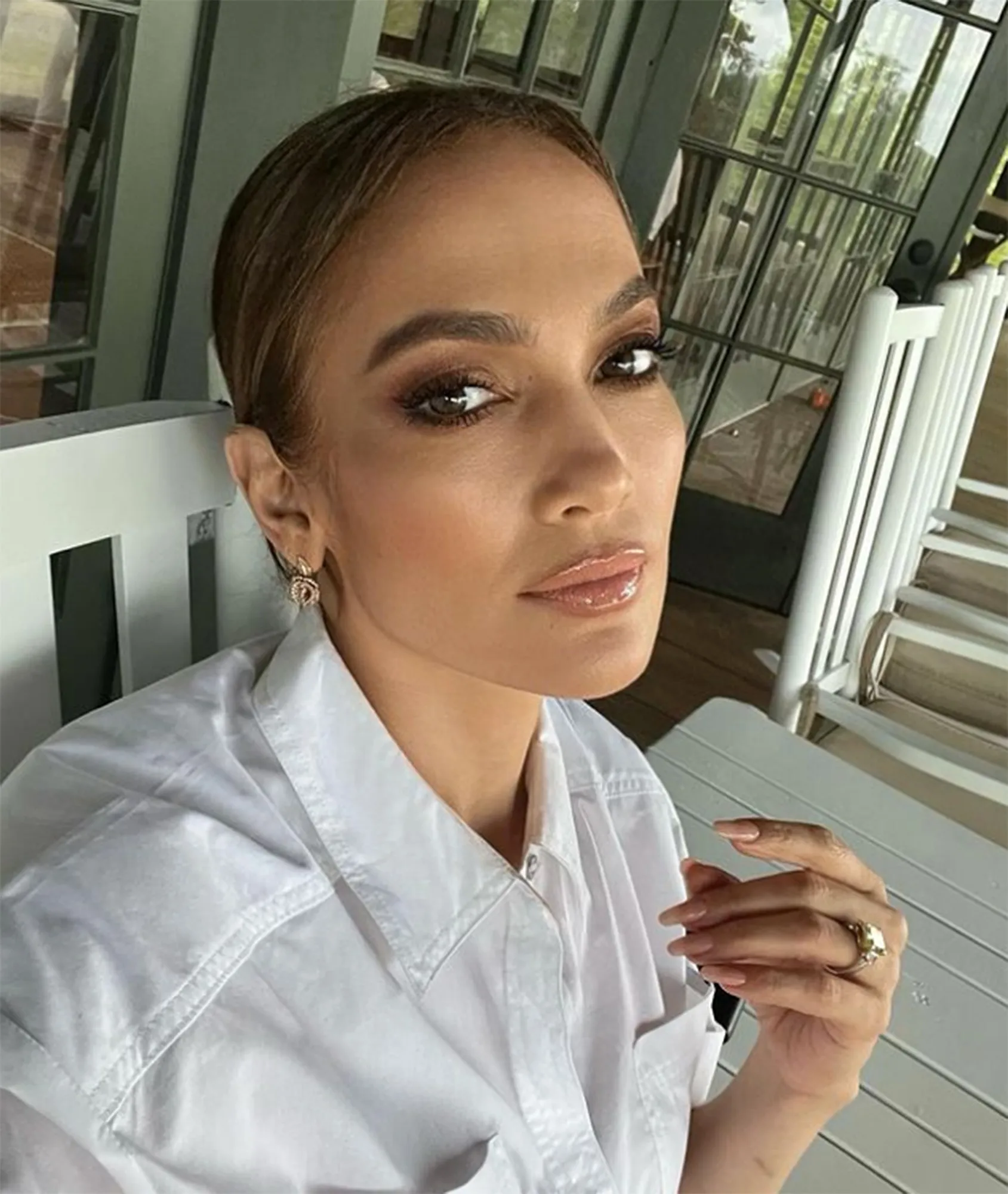 jennifer-lopez-jlo-beauty-that-star-filter
