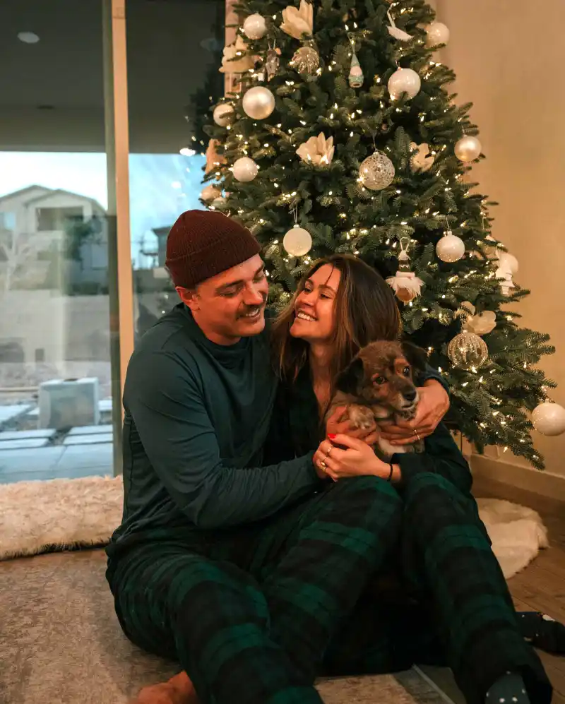 Bachelor Nation’s Dogs Caelynn Miller-Keyes and Dean Unglert