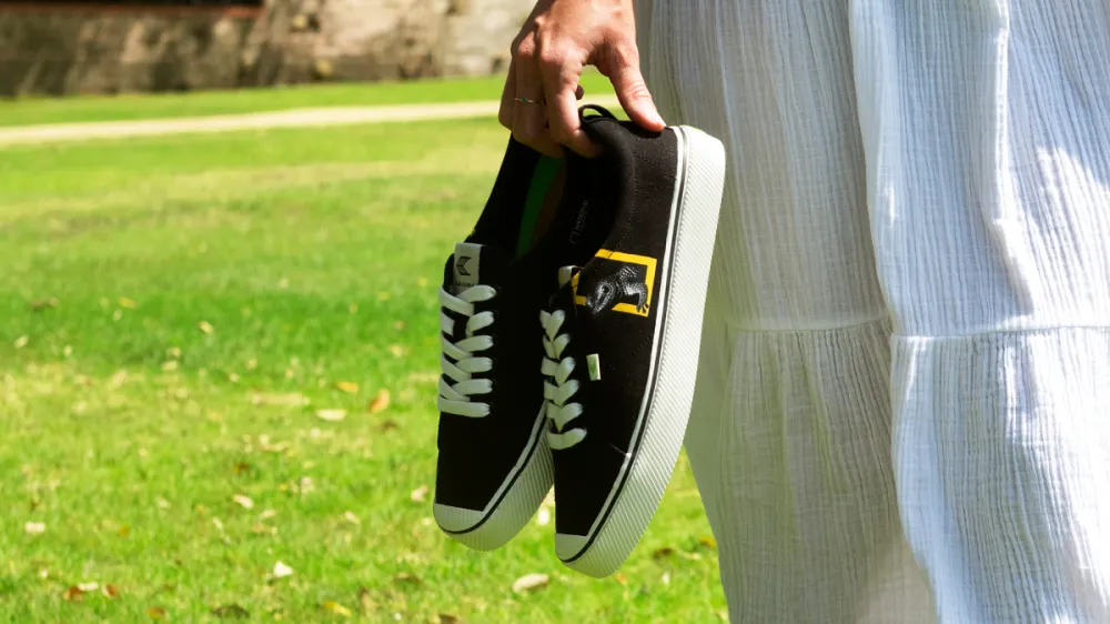 nat-geo-cariuma-sneakers-gecko