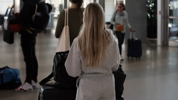 sweatpants travel style