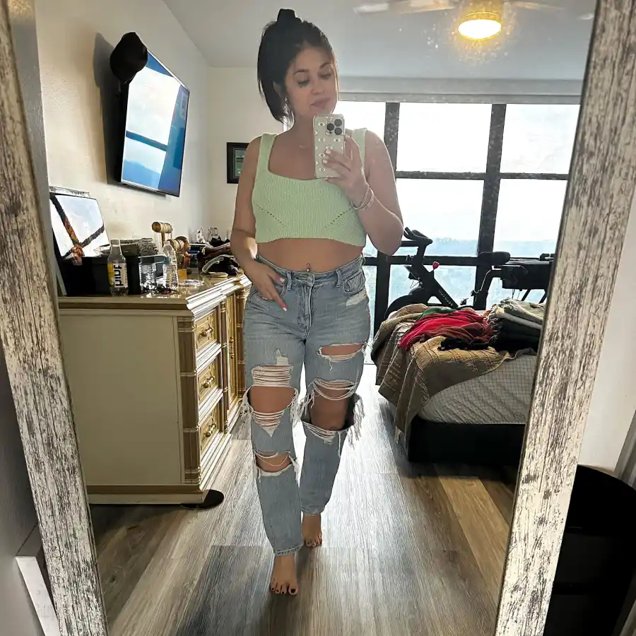 90 Day Fiance’s Loren Brovarnik Wears Crop Tops, Bikinis Less Than 1 Month After Giving Birth to Baby No. 3: Photos