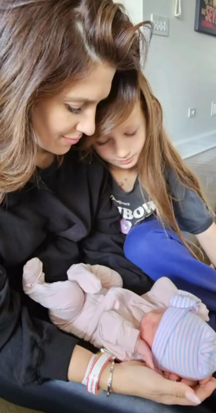 Ilaria Baldwin and big brother