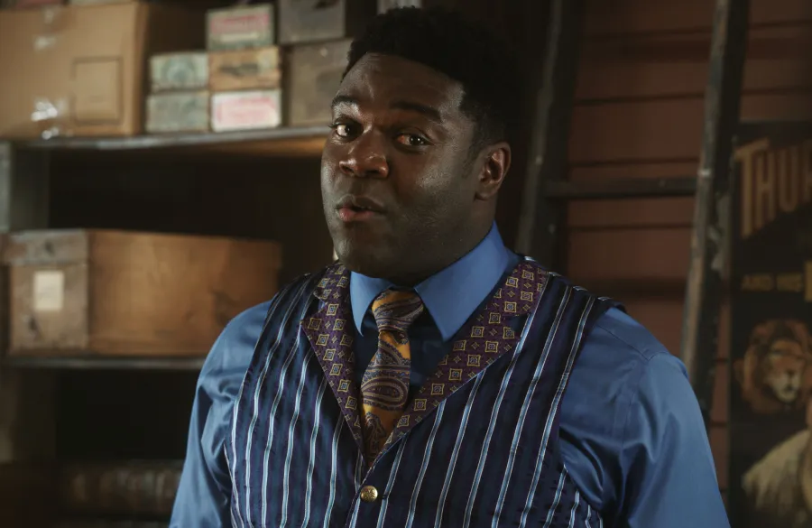 All the 'Hocus Pocus' Easter Eggs You May Have Missed in 'Hocus Pocus 2'