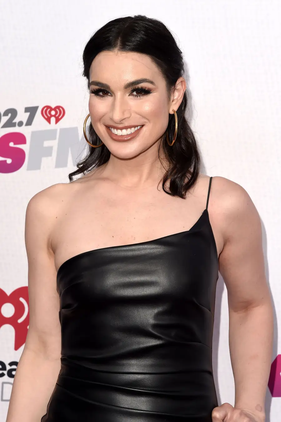 Ashley Iaconetti Bachelor Nation Has Mixed Feelings About How The Bachelorette Handled Tino Rachel and Aven Drama