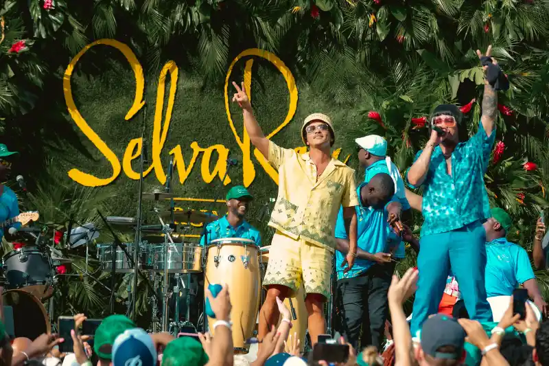 Bruno Mars Performs at Baha Mar in Bahamas to Celebrate SelvaRey Rum 3