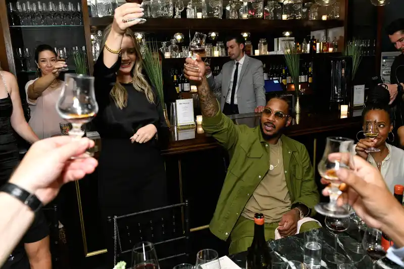 Carmelo Anthony Cheers Hot Pics