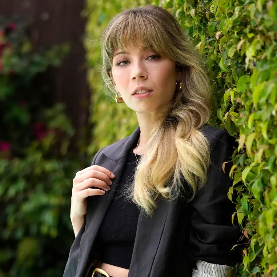 Celebrities Who Have Had Complicated Relationships With Their Parents