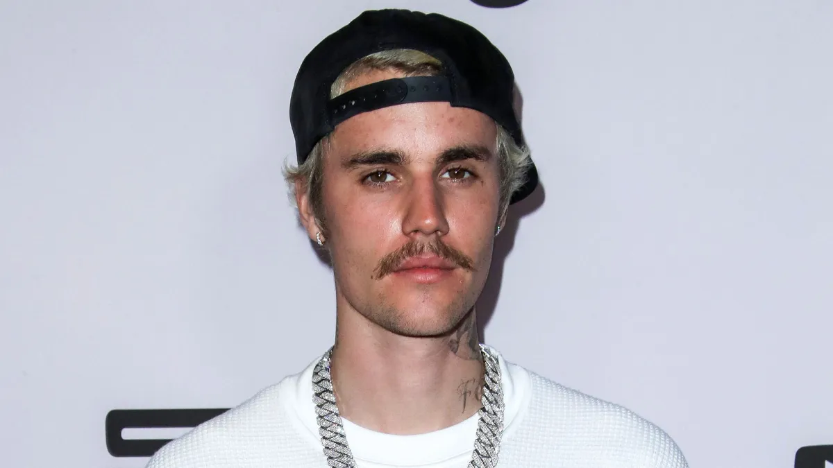 Celebrities Who Have Had Complicated Relationships With Their Parents