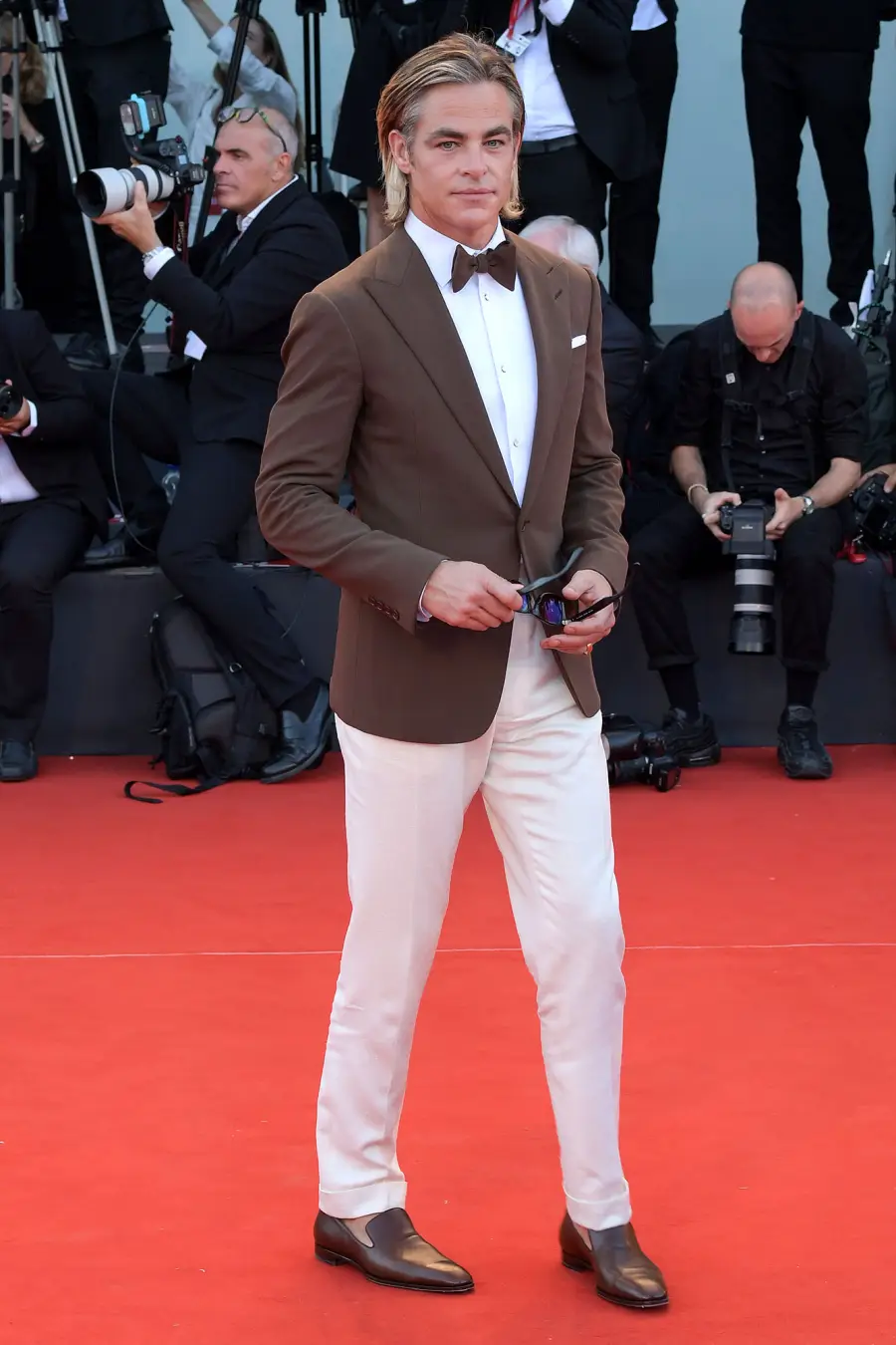 Chris Pine Olivia Wilde Florence Pugh Pose Together on Red Carpet Amid Drama