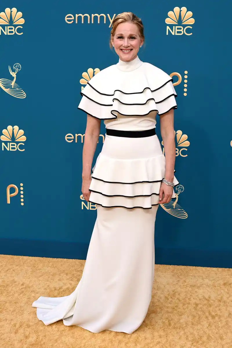 Feature Laura Linney Emmys Best Beauty 2022 Emmys