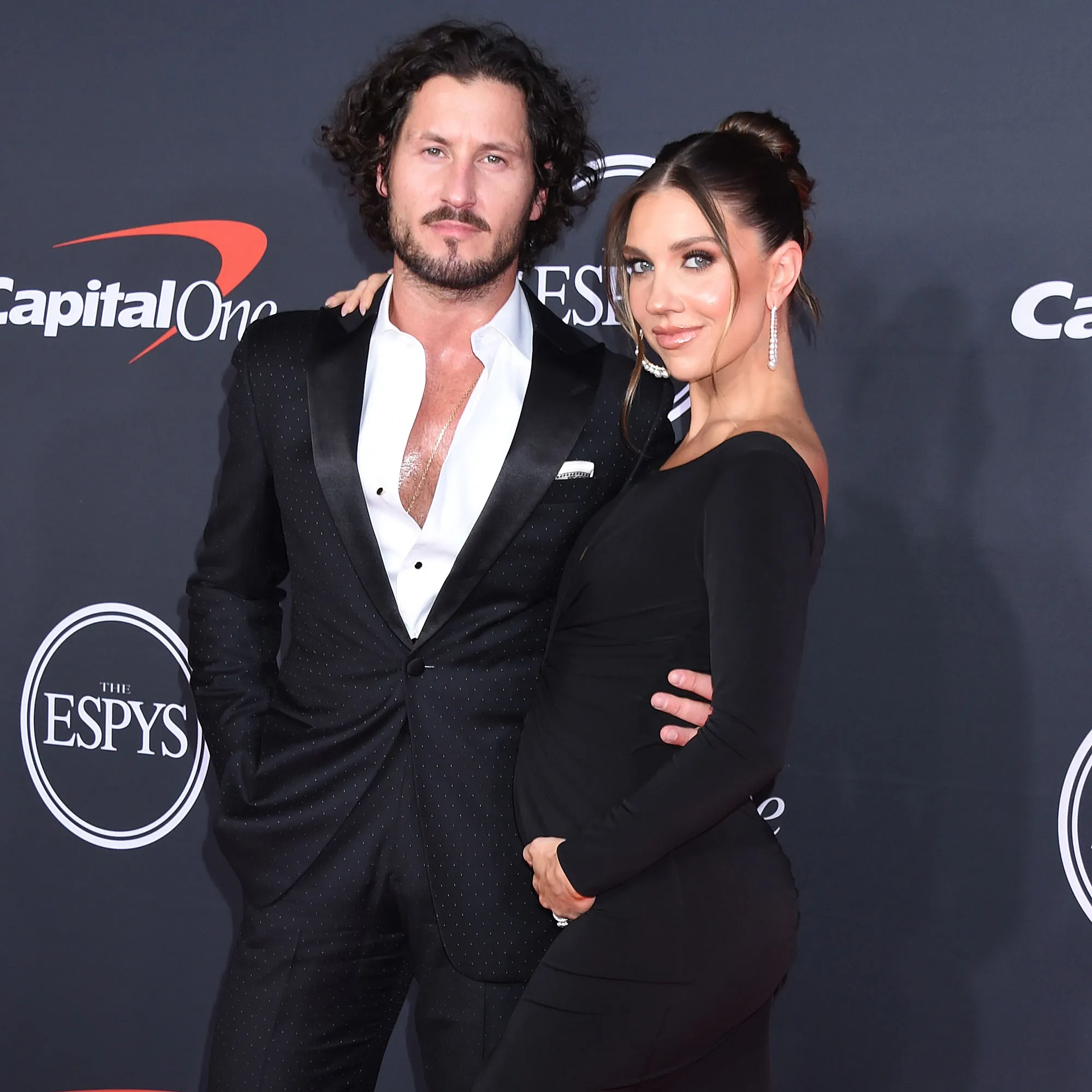 Jenna Johnson Gushes About Her Pregnancy Bringing Her Val Closer Together